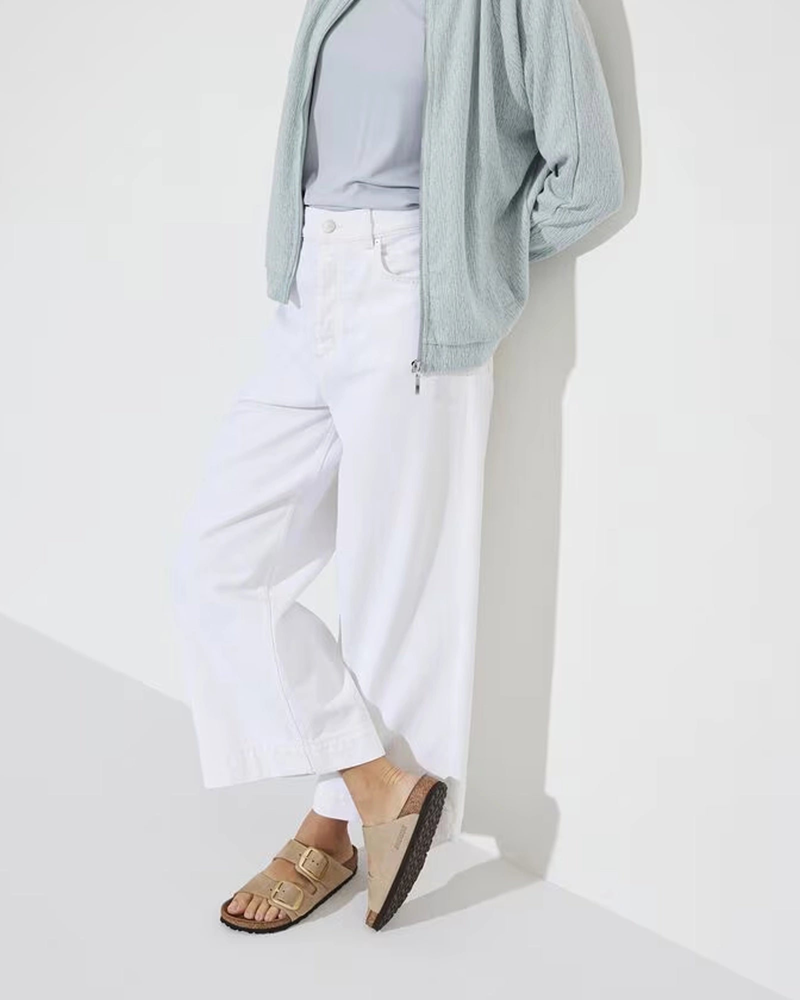 birkenstock-Arizona-Big-Buckle-Pelle-Nubuck-1024064-Sandcastle-2