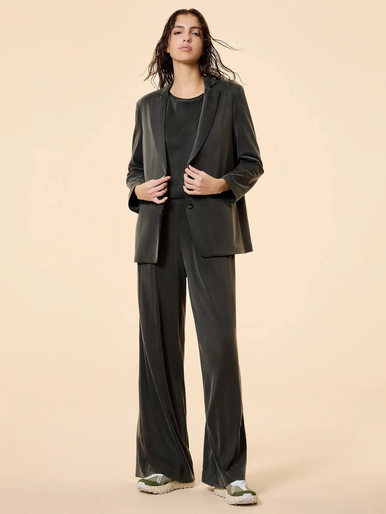 rrd_Cupro_Boyfriend_Wom_Blazer_26557_020_02