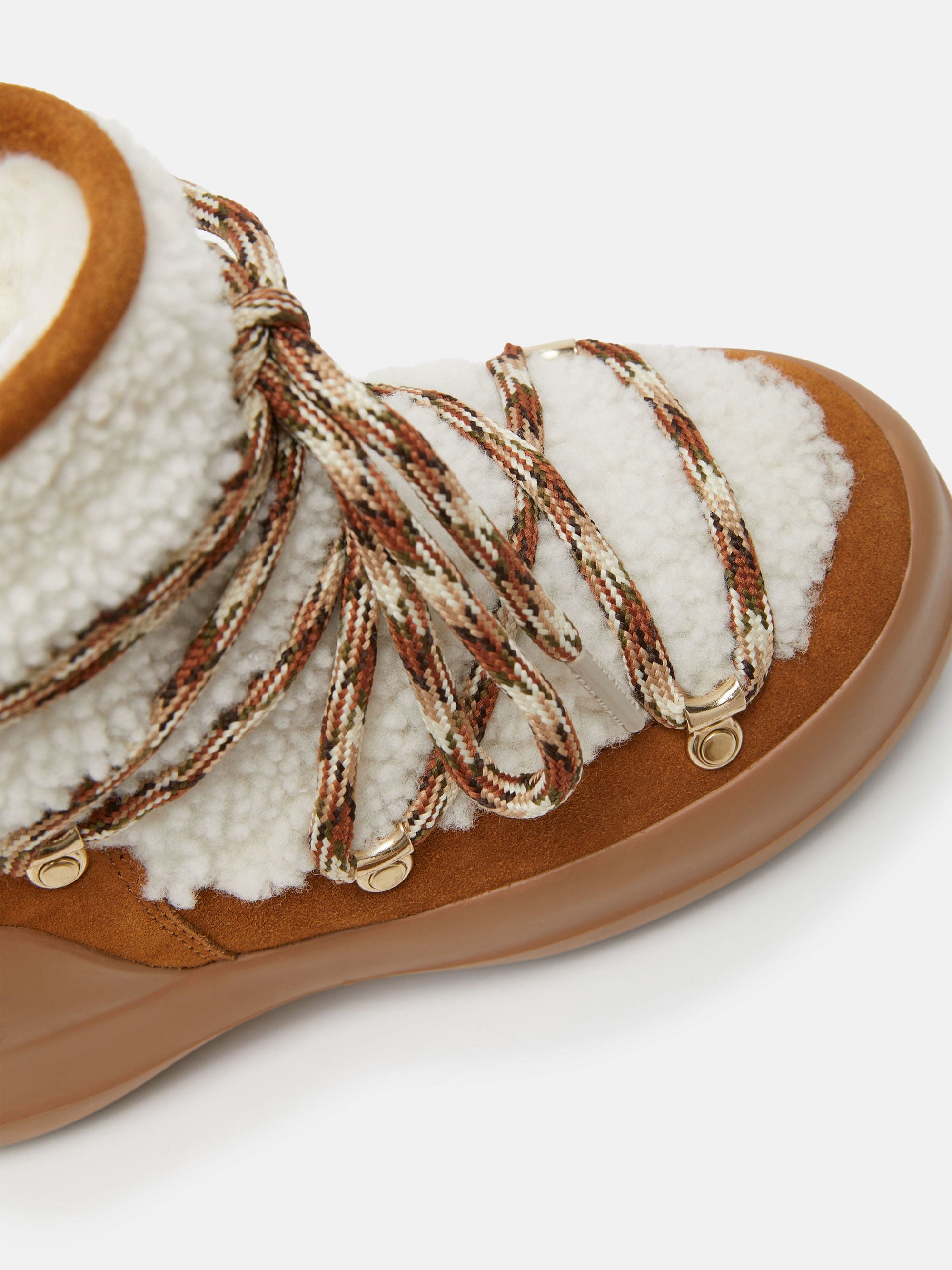 80D2480020-MA03_STIVALE-LUNA-MARRONE-IN-SHEARLING-3