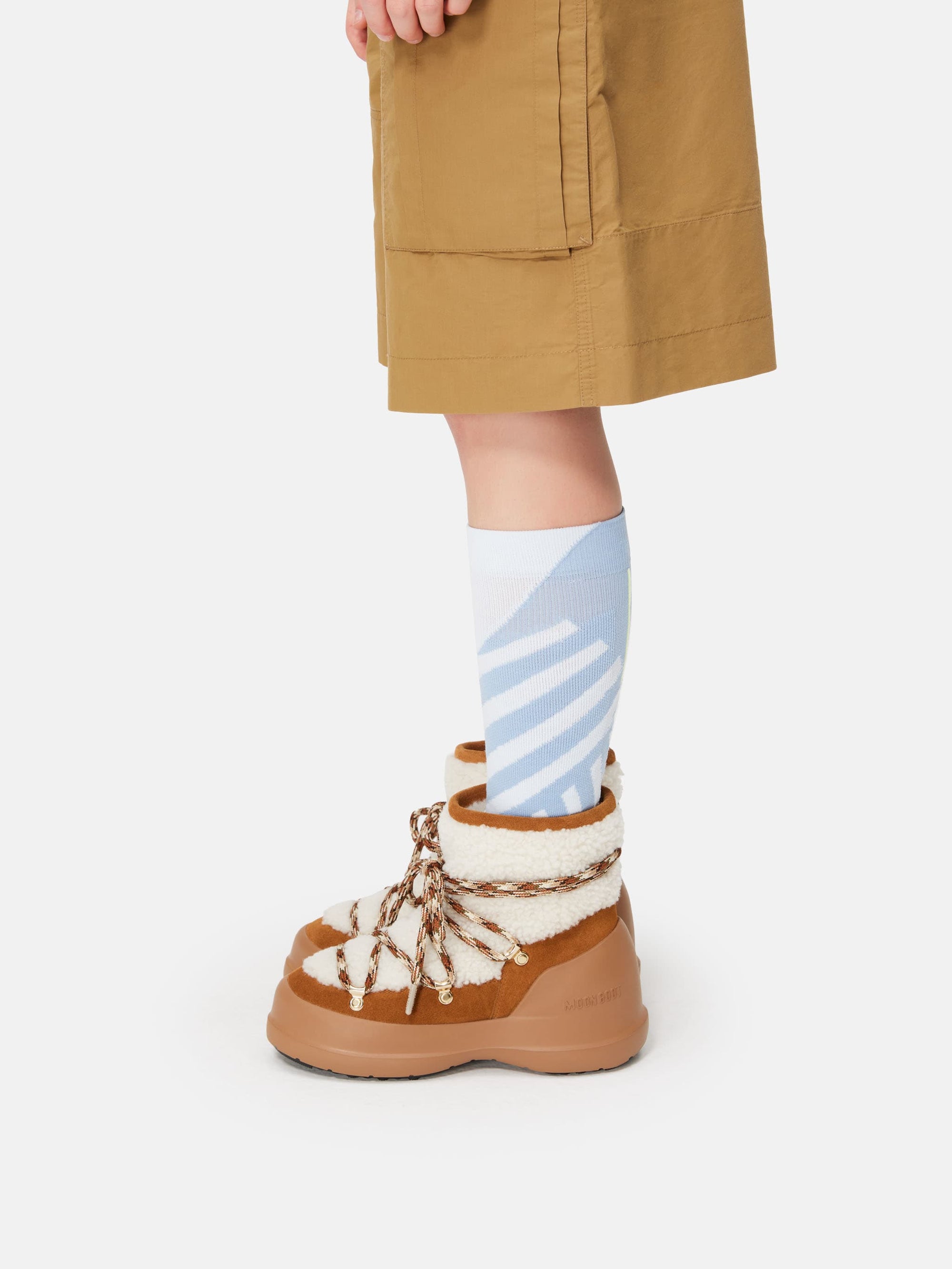 80D2480020-MA03_STIVALE-LUNA-MARRONE-IN-SHEARLING-5