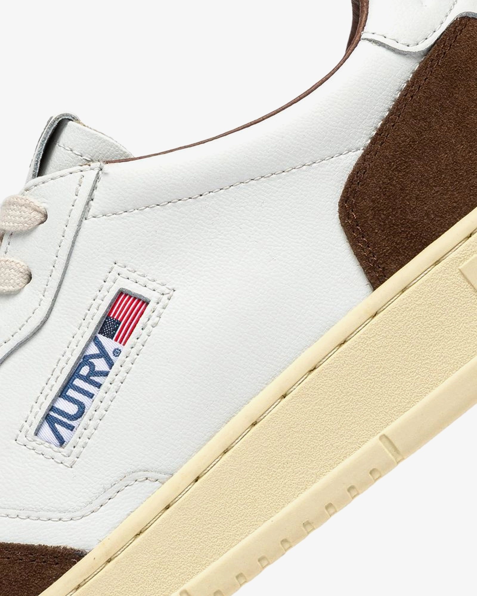 Autry-Sneakers-MEDALIST-LOW-PELLE-BIANCA-SUEDE-TUNDRA-AULM-FT05-6