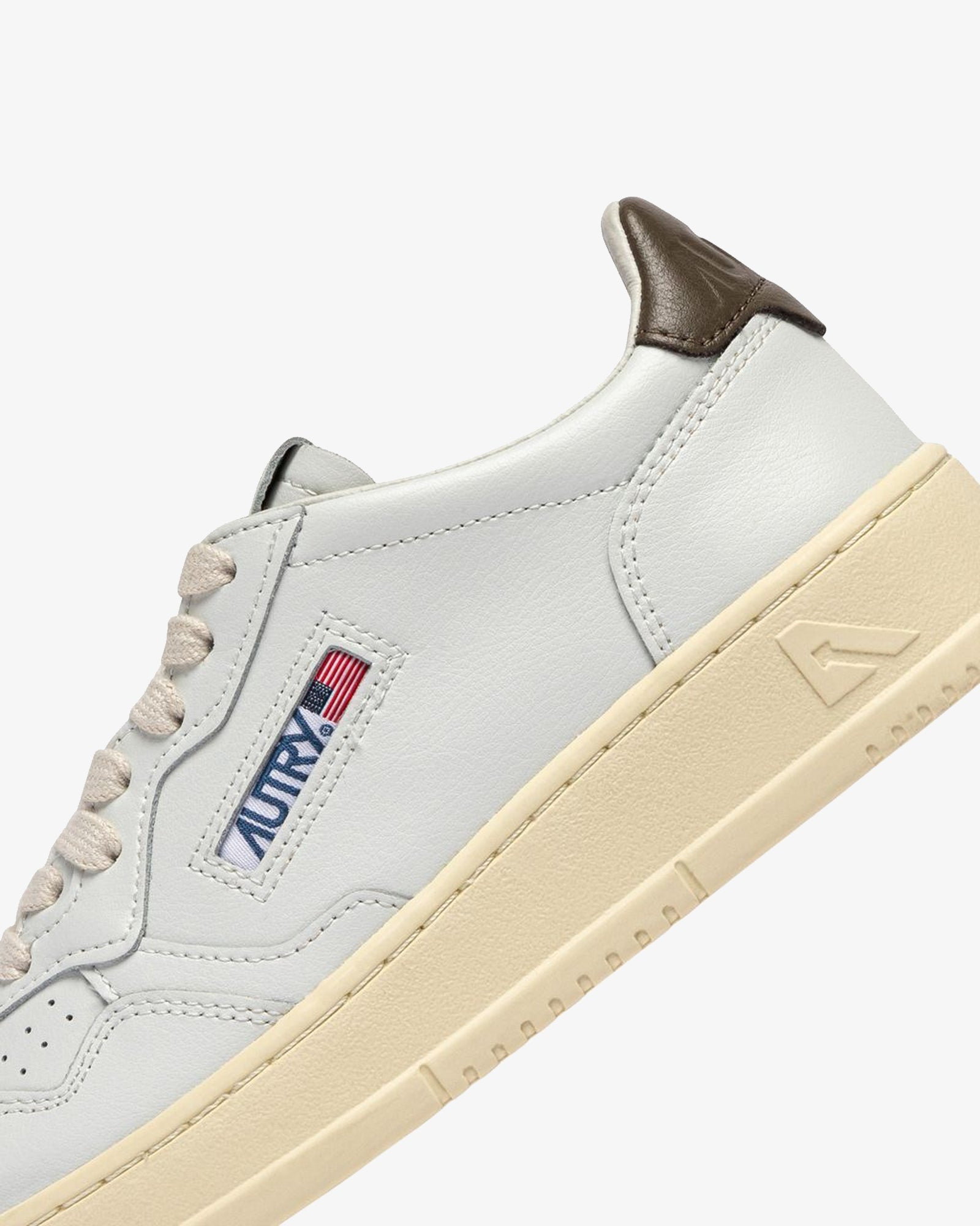 Autry Sneakers Medalist Low In Pelle Bianca E Chocolate