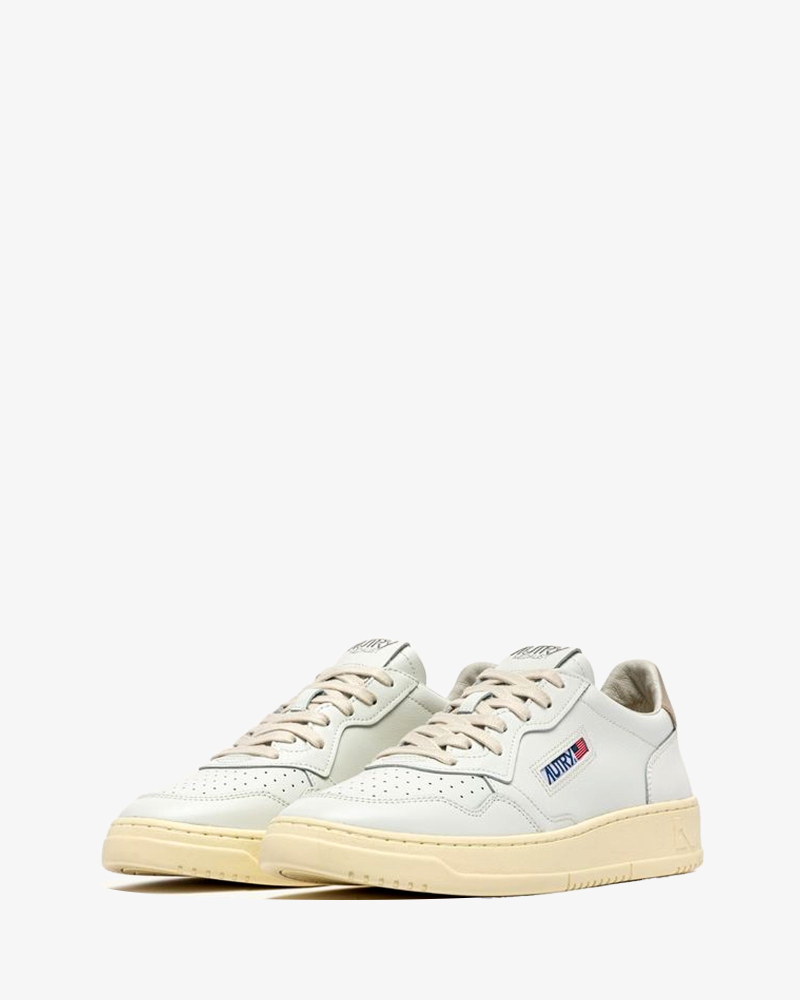 Autry-Sneakers-Medalist-Low-WHITE-FEATHER-leather-2