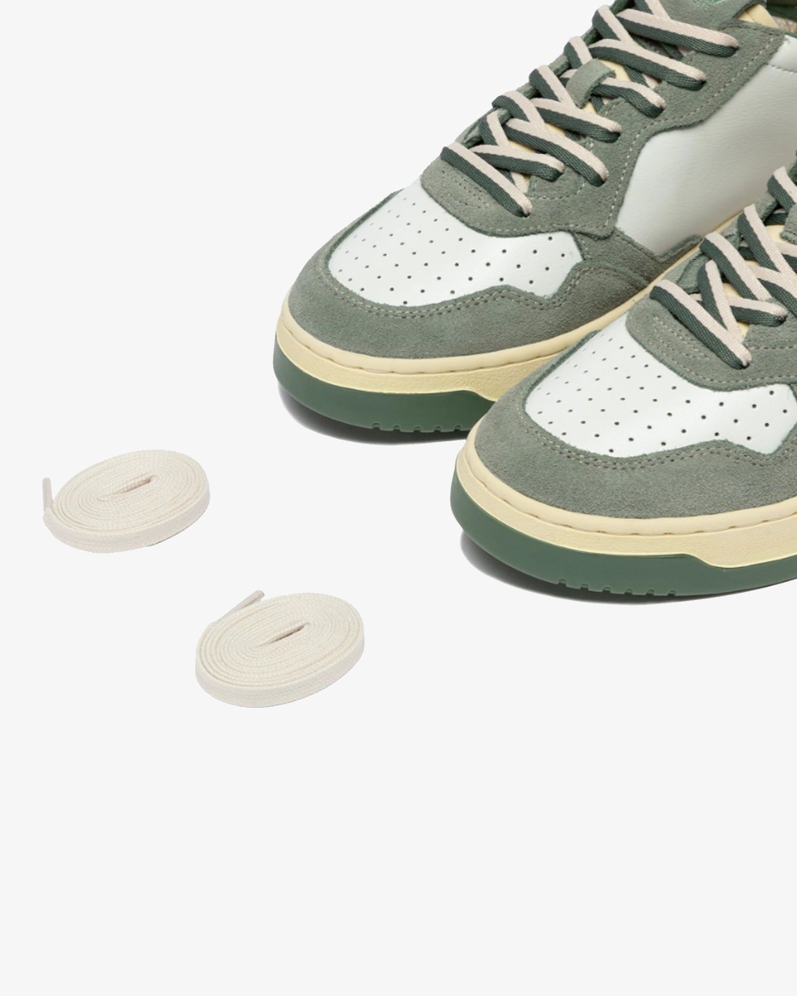 Autry Sneakers Medalist Low In Suede E Pelle Military E Sea Spray