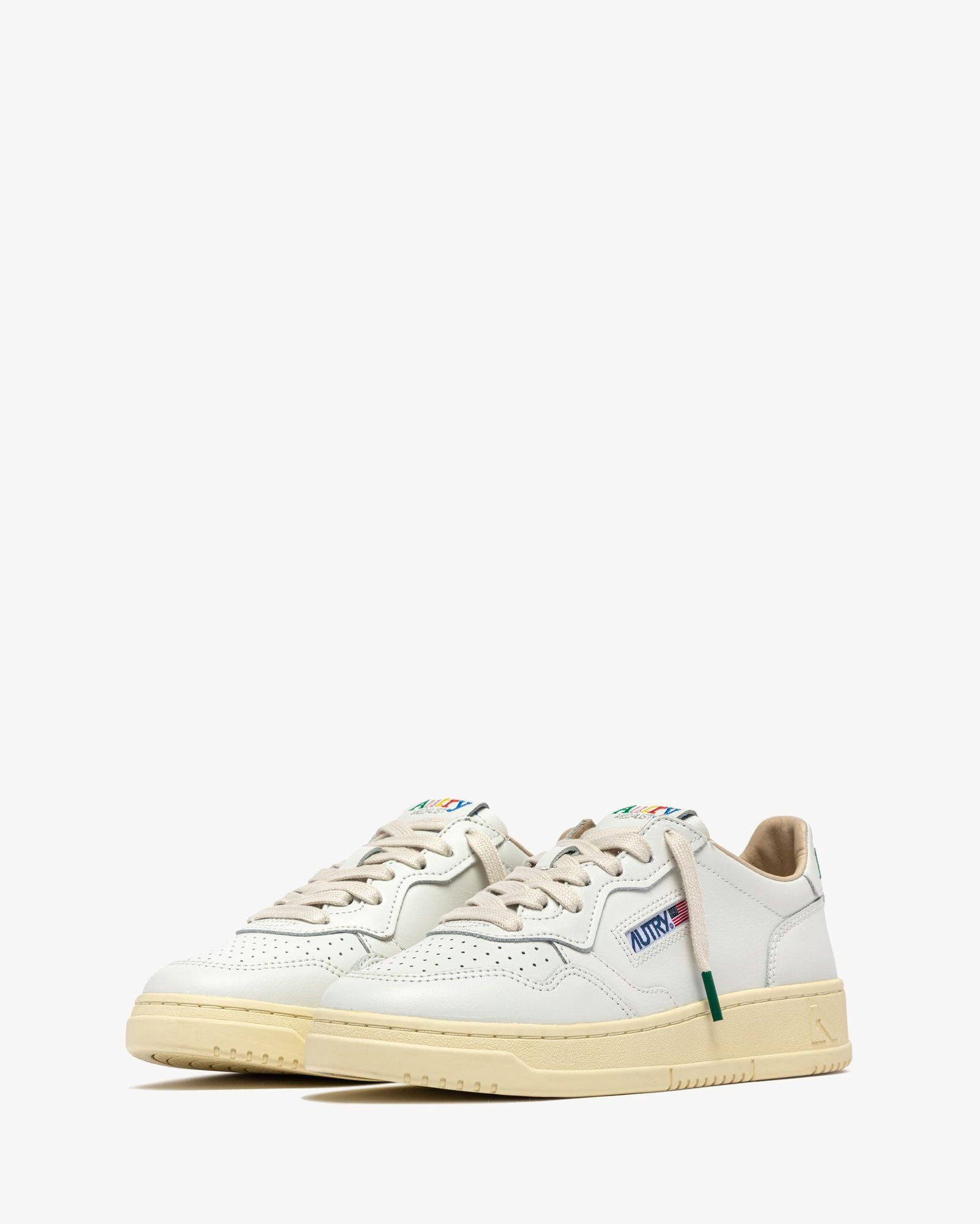 Autry Sneakers Medalist Low In Pelle Bianca Logo Colorato