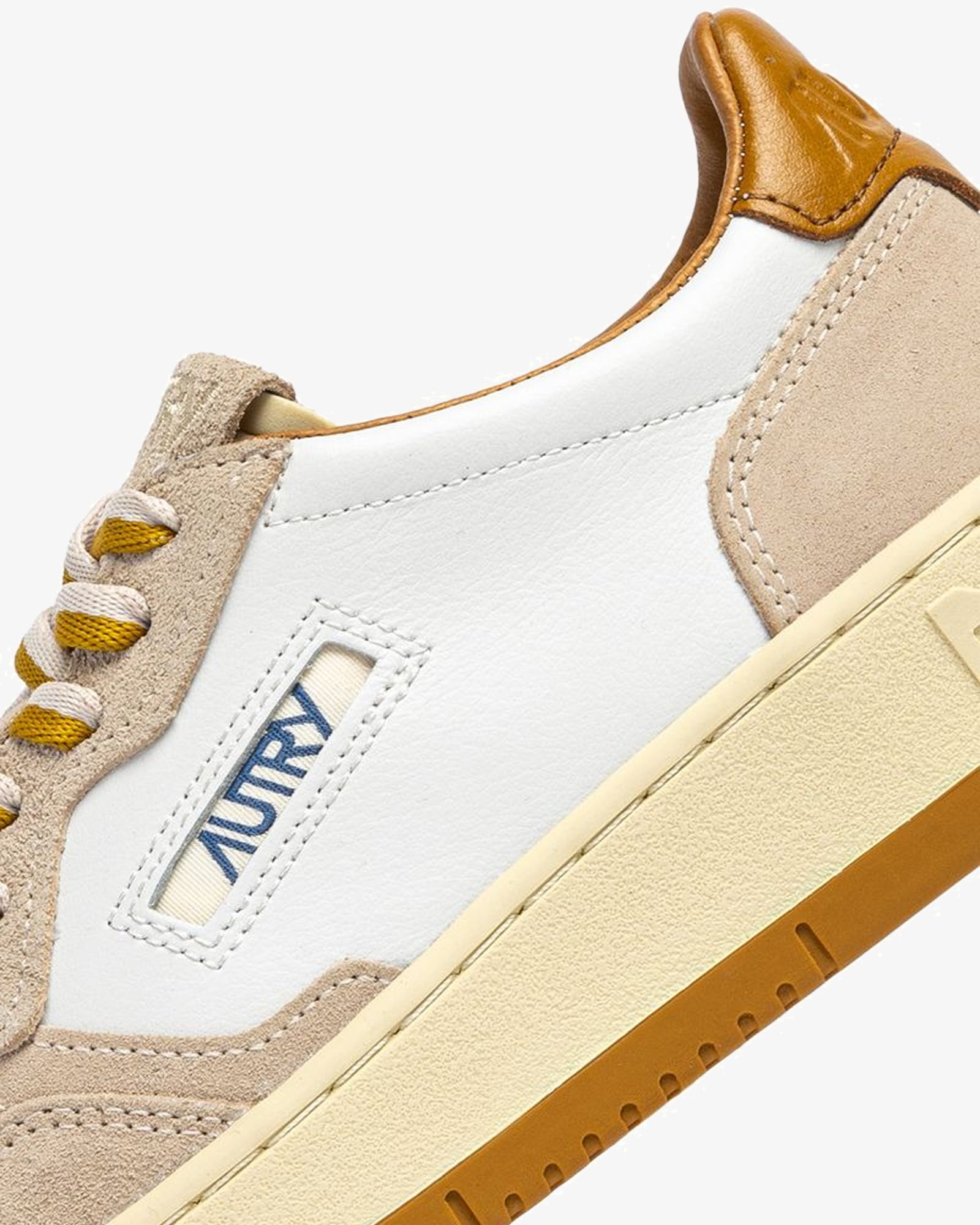 Autry Sneakers Medalist Low In Pelle E Suede Wood Bianco E Sand