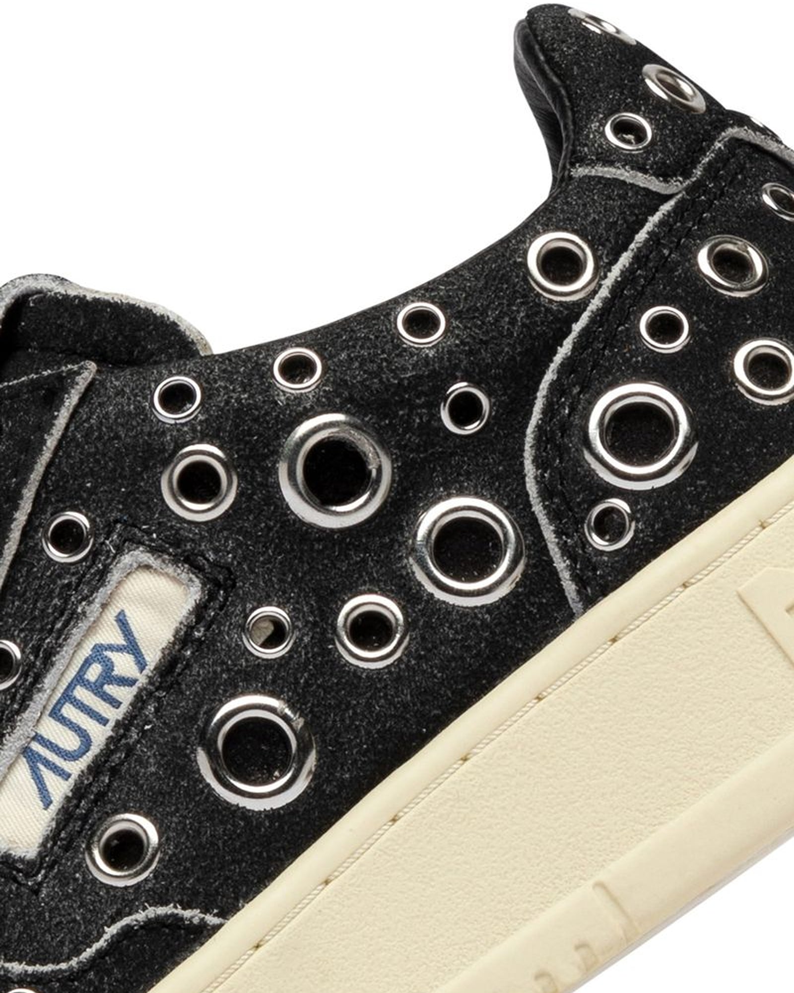 Autry-Sneakers-medalist-low-in-suede-nero-con-borchie-AULW-TF01-6