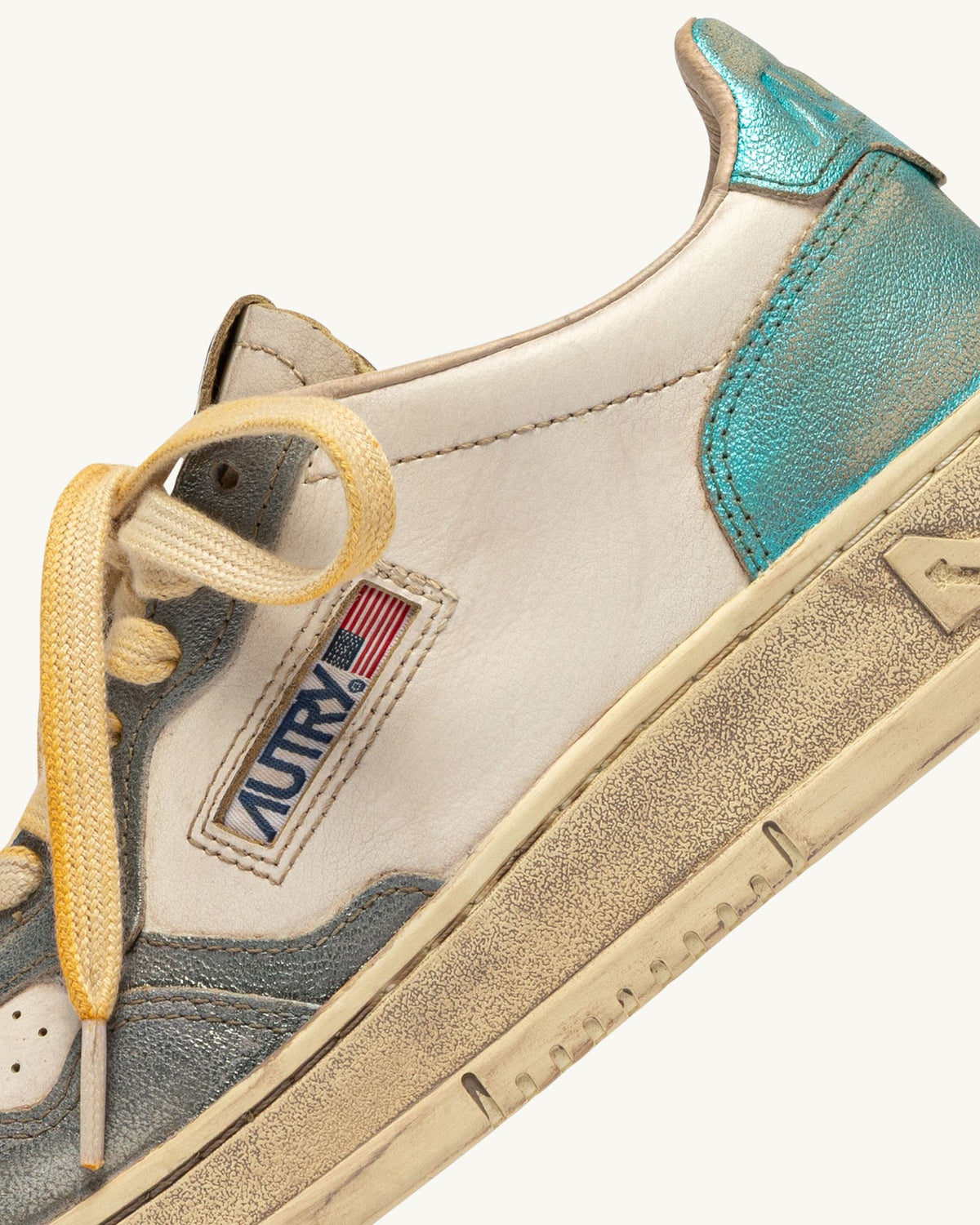 Autry Sneakers Medalist Low Super Vintage Ash E Sea