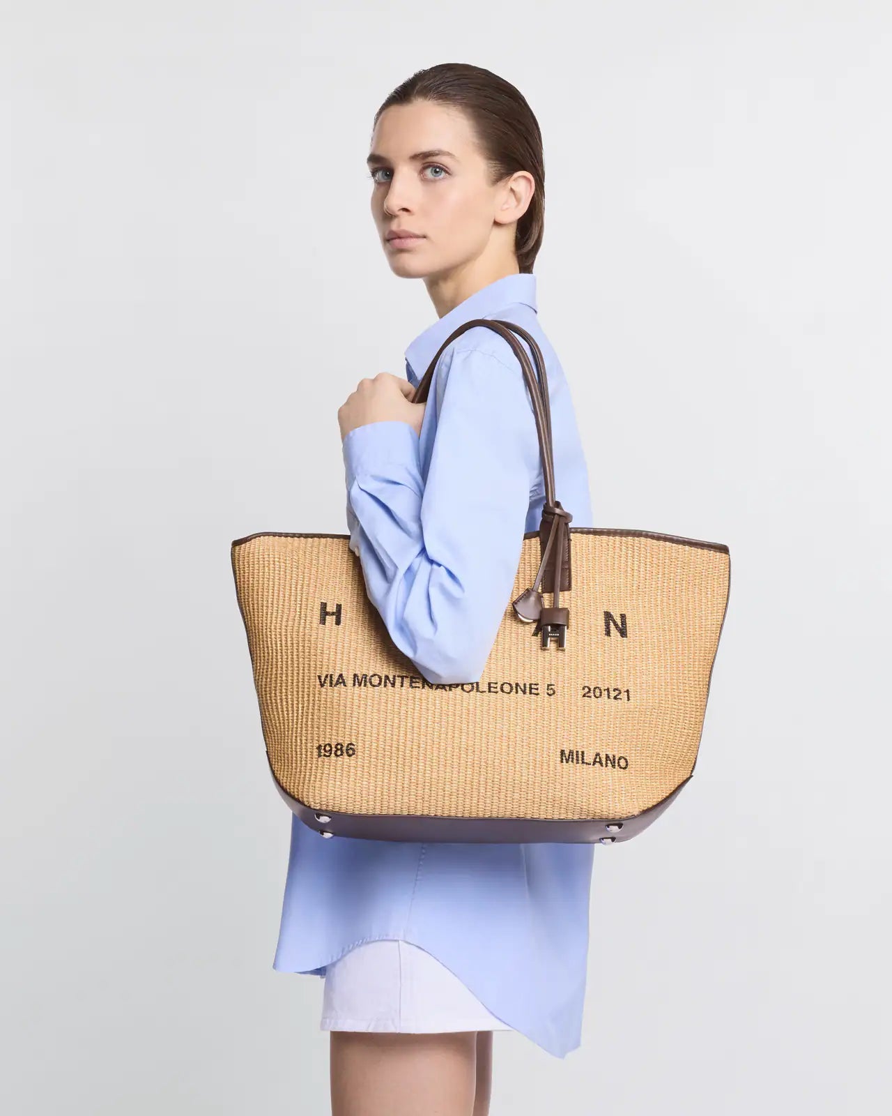 Hogan-borsa-shopping-Hogan-address-media-KBW01TA5300UYI7E06-08