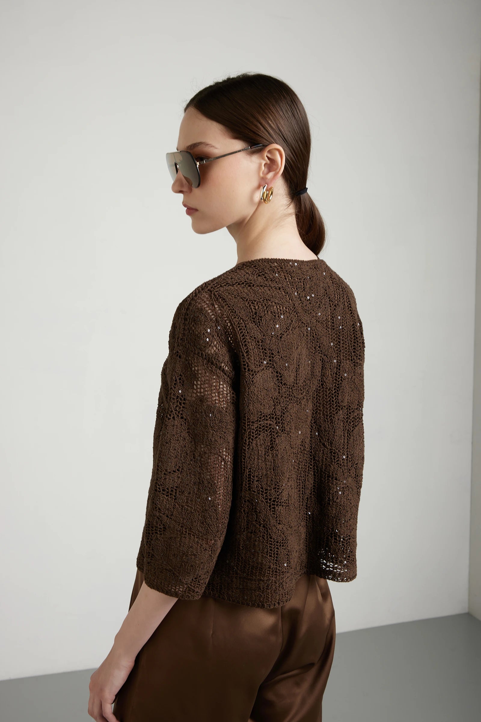 KANGRA-S6A393058-giacchina-corta-ricamo-cornely-paillettes-MOKA-2