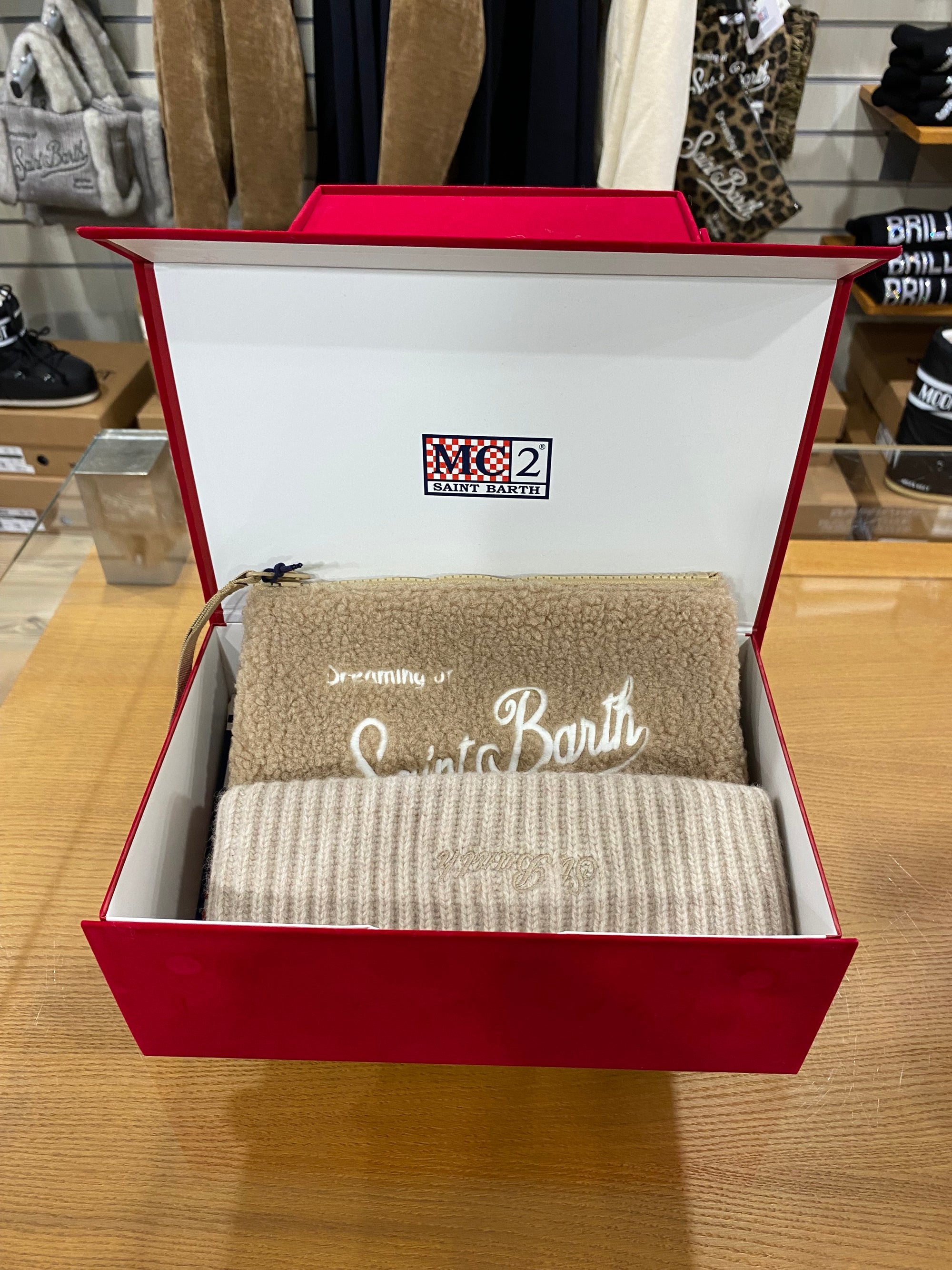 Mc2 Saint Christmas Box Cappello Pochette In Teddy Beige