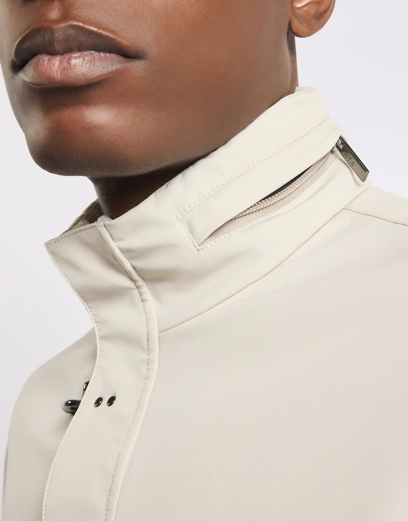 Bomber_Corto_Travel_in_Nylon_Stretch_NAM1252047SVUWC205-39