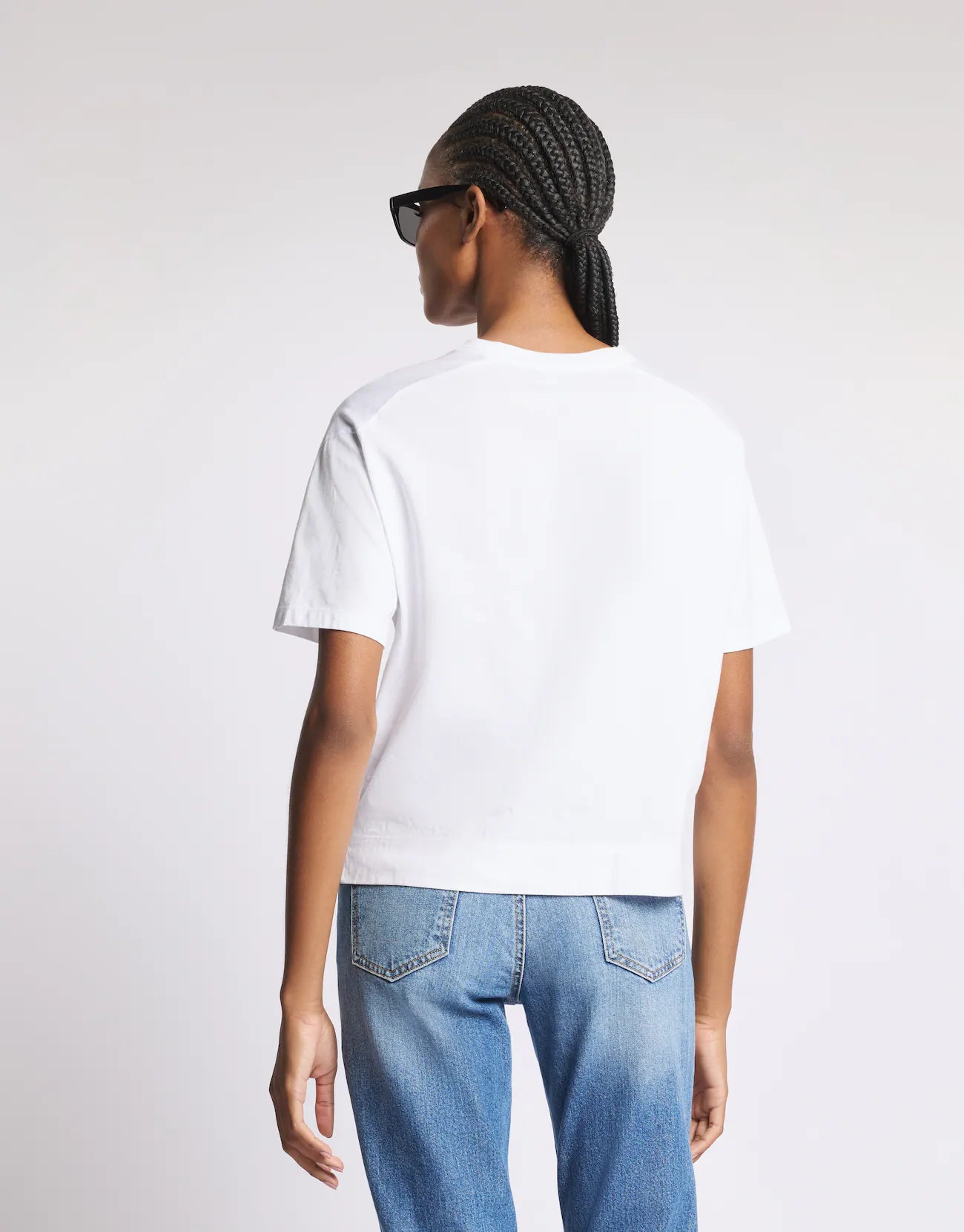 NPWB2526610ZEMB001-35