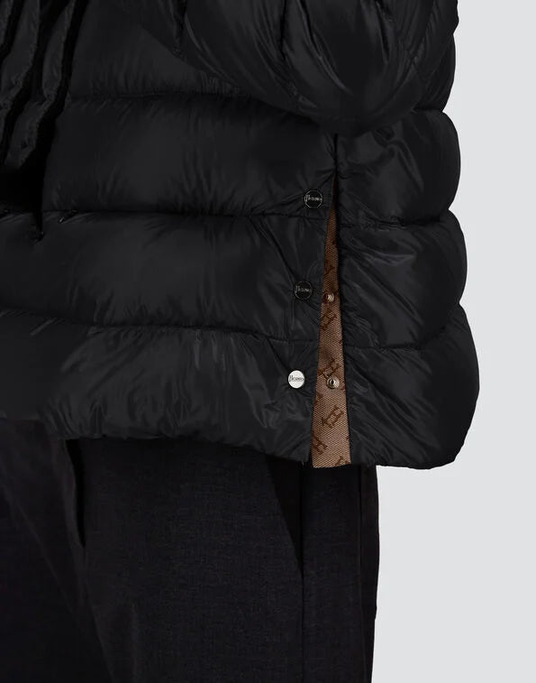 Herno Cappa In Nylon Ultralight Nero