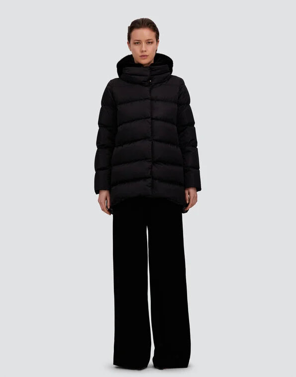 Herno A-Shape in Satin and Lady Alternative Fur Black