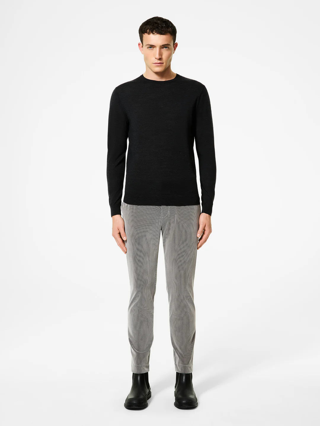 W25225_087_RRD_Velvetflex_1000_Week_End_Pant_Tobacco-2