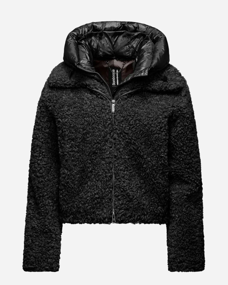 cappotto-corto-in-ecopelliccia-effetto-agnellino-JW8196TSFC6_90-nero