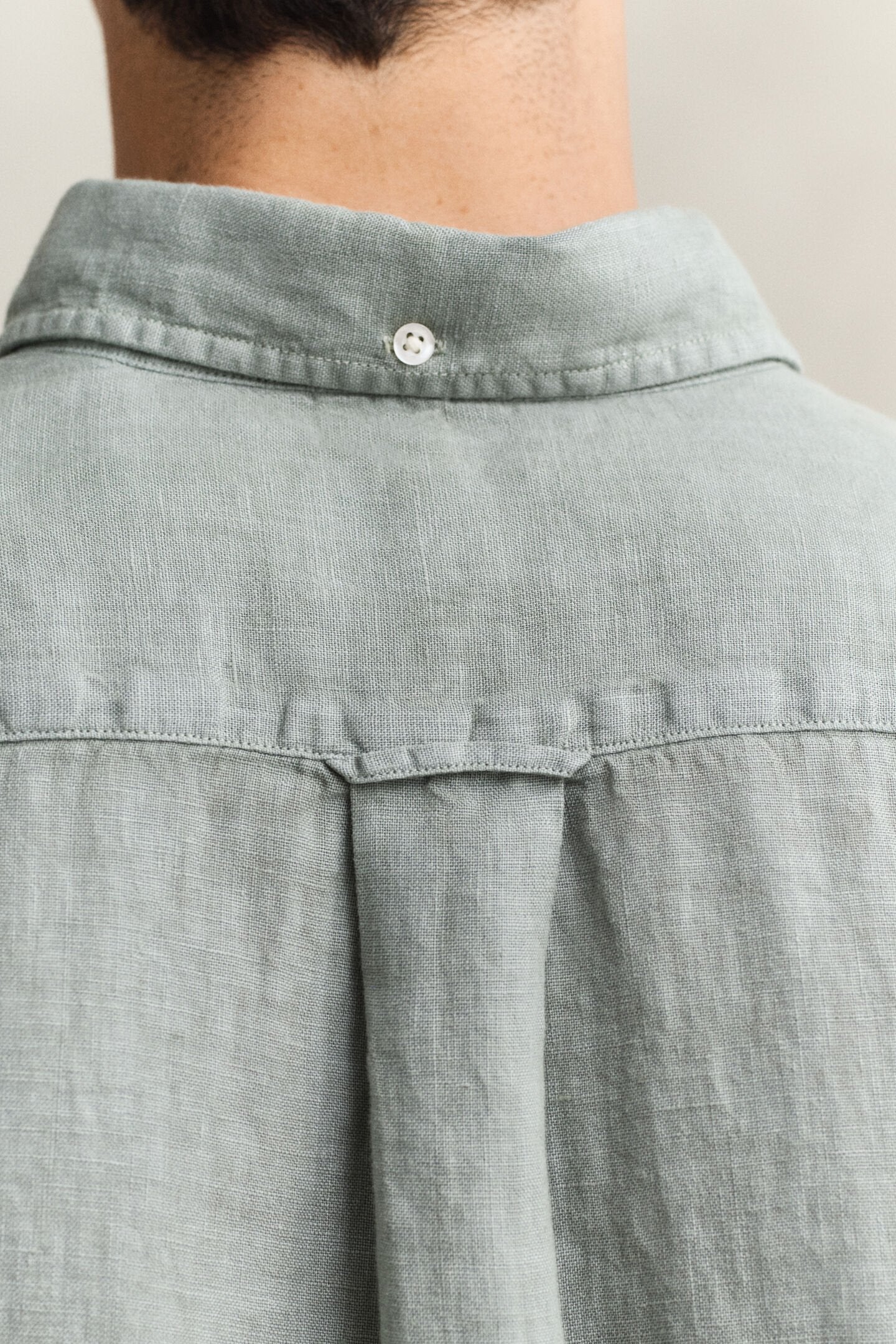 gant-camicia-lino-ceramic-grey-324012010-4