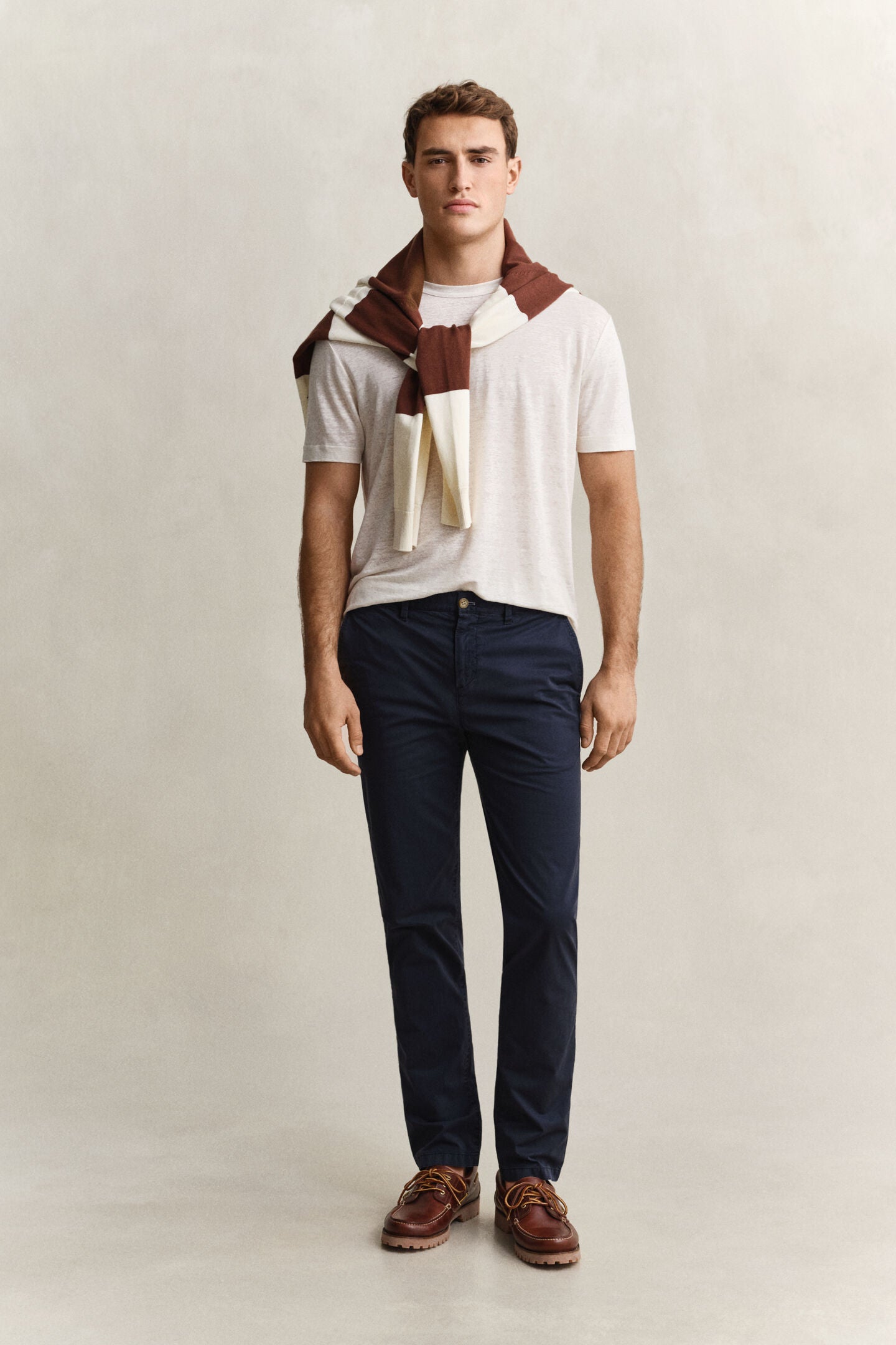 gant-pantaloni-chino-sunfaded-evening-blue-1504050-433-3