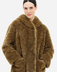 herno-CAPPOTTO-IN-CURLY-FAUX-FUR-sabbia-GC000410D124212000-3