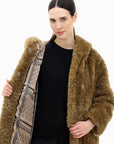 herno-CAPPOTTO-IN-CURLY-FAUX-FUR-sabbia-GC000410D124212000-5